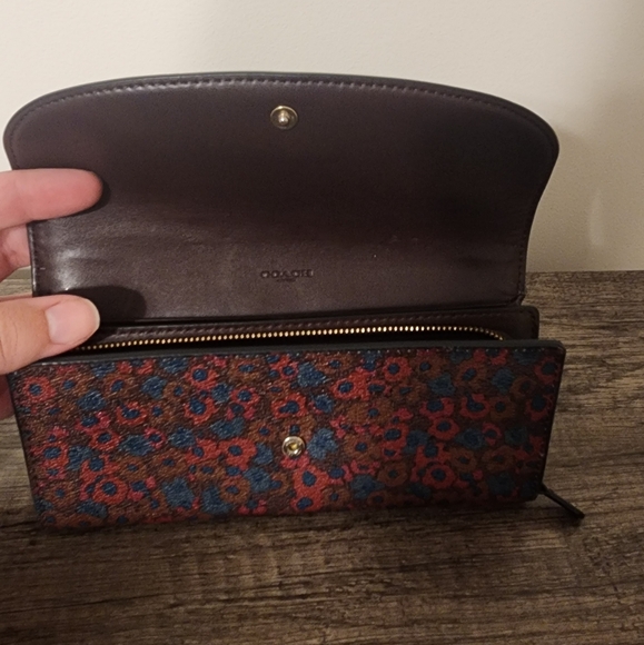 Coach Floral Long Wallet (Oxblood) - Picture 2 of 6